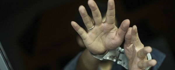 Арест подозреваемого в преступлении в КР - Sputnik Кыргызстан