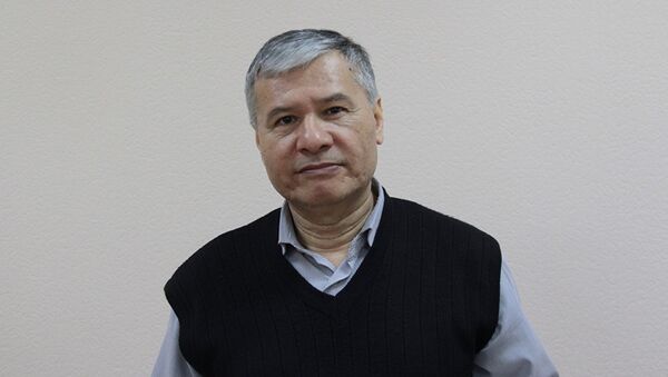 Специалист российского медицинского центра Маяк Абдулло Ходжаев - Sputnik Кыргызстан