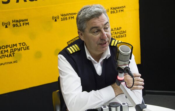 Командир самолета авиакомпании Tez Jet Дмитрий Палашкин - Sputnik Кыргызстан