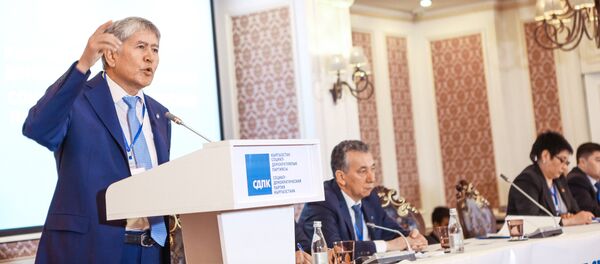 Кыргызстандын экс-президенти Алмазбек Атамбаев. Архив - Sputnik Кыргызстан