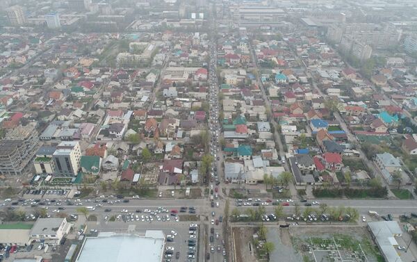 Бишкектеги маршрутка 2-апрель күнү иштебей койгондуктан, шаар тургундары үчүн бир топ ыңгайсыздыктар жаралган - Sputnik Кыргызстан