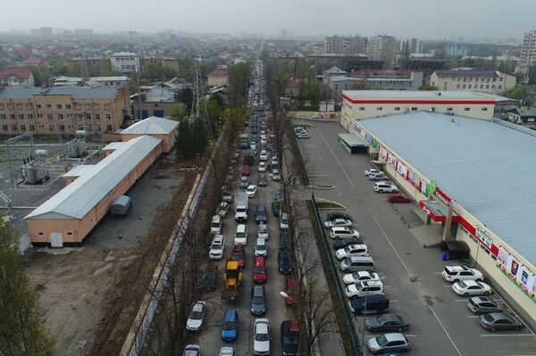 2 апреля водители весь день бастовали, требуя повысить тарифы на проезд и отменить страхование пассажиров - Sputnik Кыргызстан