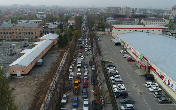 2 апреля водители весь день бастовали, требуя повысить тарифы на проезд и отменить страхование пассажиров - Sputnik Кыргызстан