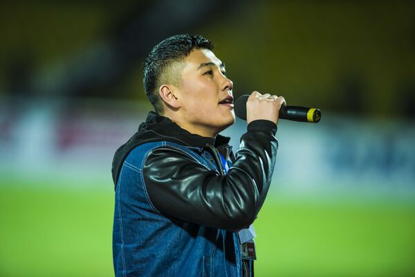 Отечественный певец Омурбек Жанышов (Омар) - Sputnik Кыргызстан