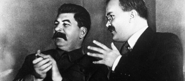 Генеральный секретарь Центрального Комитета Всесоюзной Коммунистической партии (большевиков) Иосиф Виссарионович Сталин - Sputnik Кыргызстан