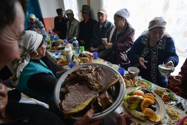 Золотая свадьба в семье алтайских казахов - Sputnik Кыргызстан