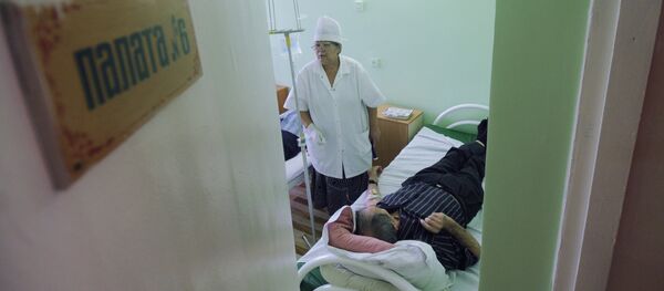 Работа сельской больницы в Новгородской области - Sputnik Кыргызстан