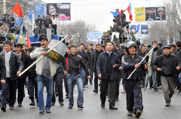 Ход апрельских событий  — 7 апреля 2010 года - Sputnik Кыргызстан