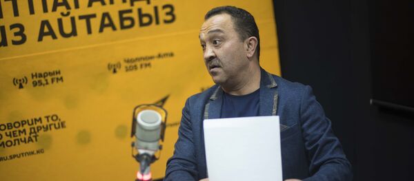 Профессионалдык бокс боюнча дүйнөнүн жети жолку чемпиону Орзубек Назаров. Архив - Sputnik Кыргызстан