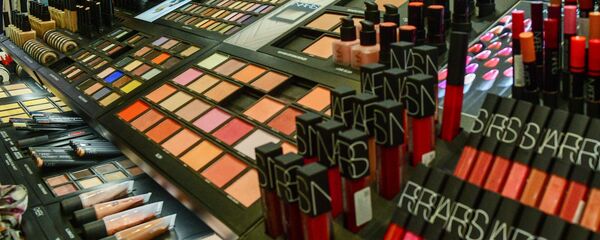 Прилавок магазина косметики. Архивное фото - Sputnik Кыргызстан