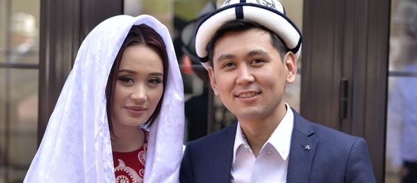 Кыргызстандык ырчылар Нурлан Насип жана Асел Кадырбекова. Архив - Sputnik Кыргызстан