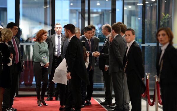 Президент КР Сооронбай Жээнбеков встретился с председателем Европейского парламента Антонио Таяни - Sputnik Кыргызстан
