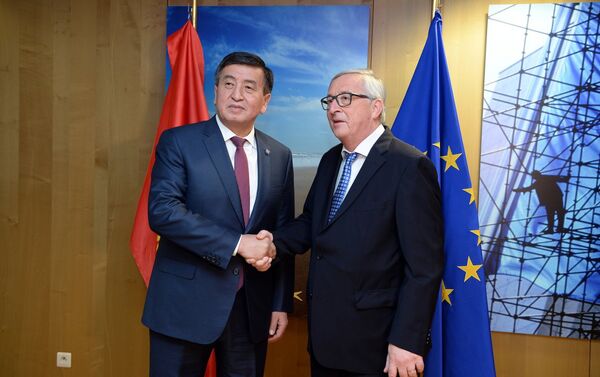 Жээнбеков еще раз выразил благодарность за открытую позицию ЕС по поддержке Кыргызстана по укреплению принципов демократии, защите прав человека, свободы слова. - Sputnik Кыргызстан