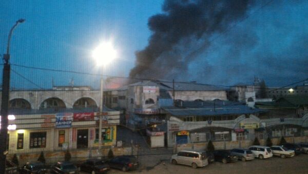 Пожар на территории Ошского рынка в Бишкеке - Sputnik Кыргызстан