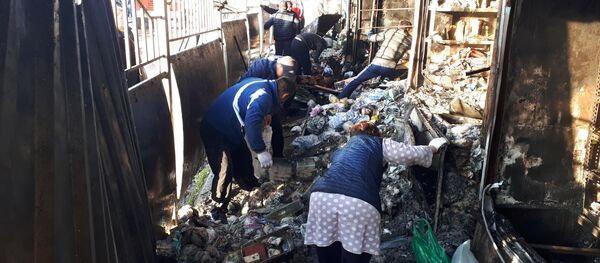 Крупный пожар на территории Ошского рынка в Бишкеке - Sputnik Кыргызстан