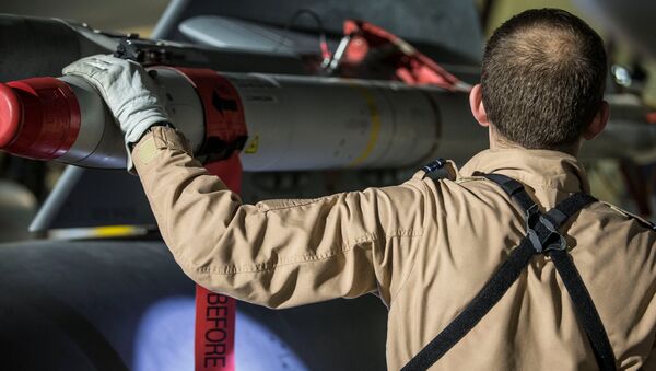 Ракетные удары по Сирии военными США, Великобритании и Франции - Sputnik Кыргызстан
