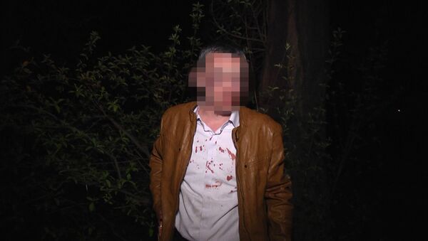 В Бишкеке мужчине сломали нос, челюсть и ребра из-за телефона. Видео - Sputnik Кыргызстан