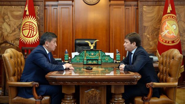 Президент КР Сооронбай Жээнбеков принял премьер-министра Сапара Исакова - Sputnik Кыргызстан