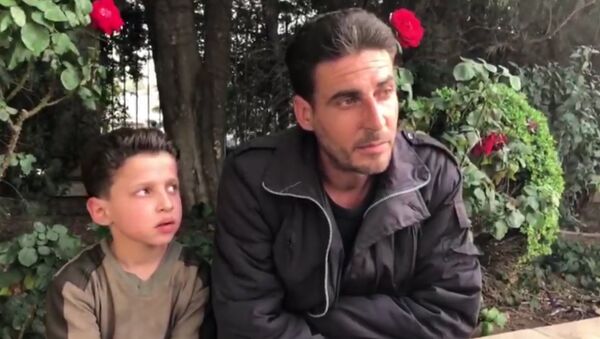 Раненый мальчик из Сирии рассказал, как снимали ролик о химатаке - Sputnik Кыргызстан