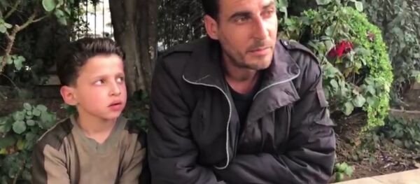 Раненый мальчик из Сирии рассказал, как снимали ролик о химатаке - Sputnik Кыргызстан