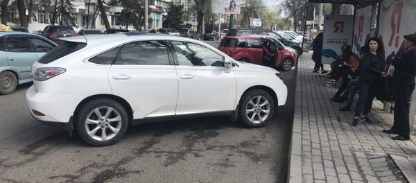 Нарушение правил дорожного движения в Бишкеке - Sputnik Кыргызстан