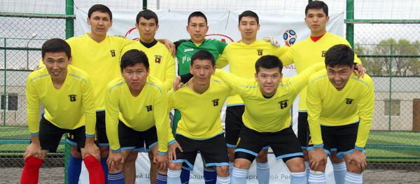 Турнир по мини-футболу среди любителей в Бишкеке - Sputnik Кыргызстан