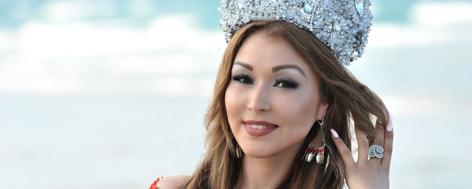 Миссис мира — 2018 Сания Шакирова. Архивное фото - Sputnik Кыргызстан, 1920, 01.12.2025