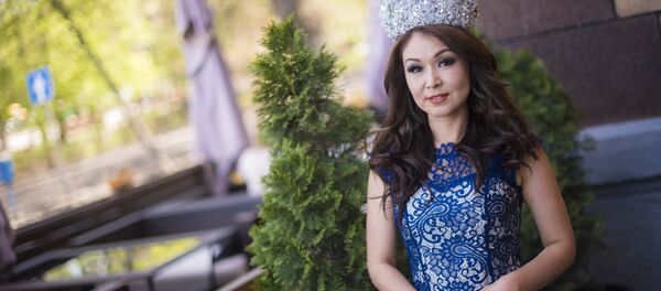 Дүйнөнүн сулуу айымы — 2018 наамынын ээси Сания Шакирова. Архив - Sputnik Кыргызстан