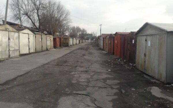 Бишкектеги Чыгыш-5 кичирайонунда 348 гараж алынды - Sputnik Кыргызстан