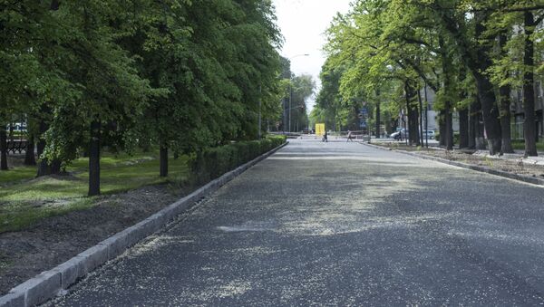 Ремонт дороги проспекта Эркиндик в Бишкеке - Sputnik Кыргызстан