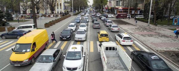 Автомобильный затор на проспекте Чуй - Sputnik Кыргызстан