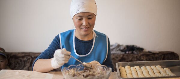 Пельменный цех в новостройке Ала-Тоо в Бишкеке - Sputnik Кыргызстан