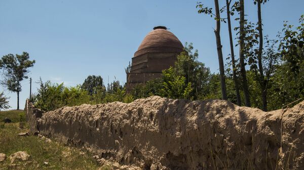 Ала-Букадагы Шах-Фазиль мавзолейи. Архив - Sputnik Кыргызстан