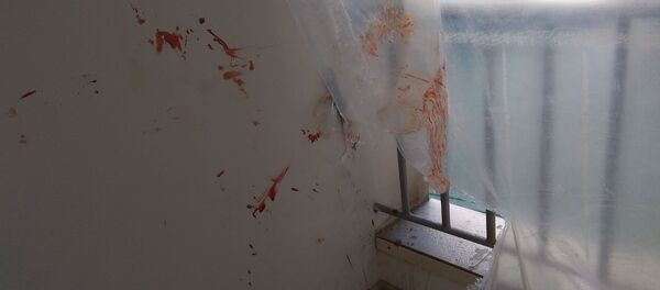 Драка в подъезде многоэтажного дома в Бишкеке - Sputnik Кыргызстан