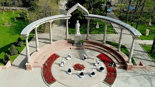 Любимому Бишкеку! Памятник Курманджан датке - Sputnik Кыргызстан