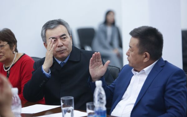 Члены политсовета партии поддержали их кандидатуры единогласно - Sputnik Кыргызстан