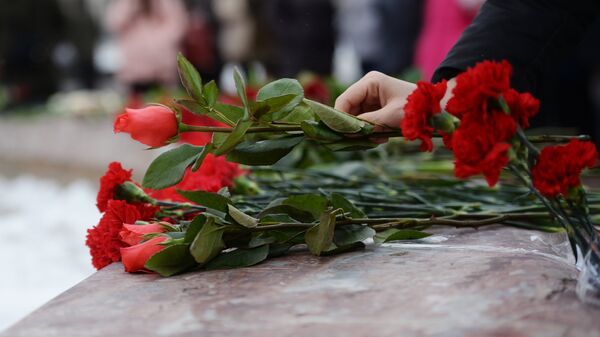 Акции в память о погибших при пожаре в ТЦ Зимняя вишня - Sputnik Кыргызстан