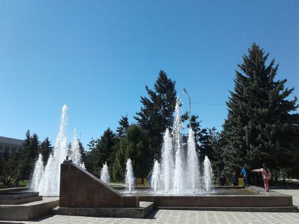 Открытие фонтана в Караколе  - Sputnik Кыргызстан
