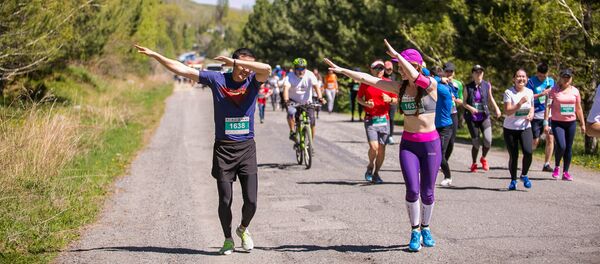 Забег в национальном парке Ала-Арча - Sputnik Кыргызстан