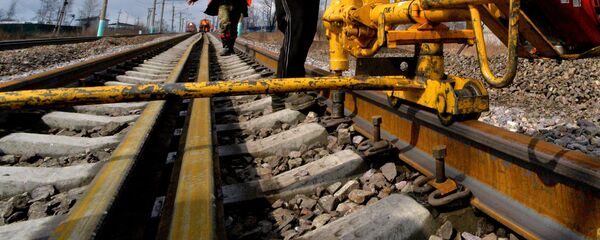 Летняя ремонтно-путевая кампания на Дальневосточной железной дороге - Sputnik Кыргызстан