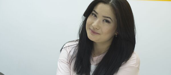 Бишкекский стоматолог Салтанат Усенова. Архивное фото - Sputnik Кыргызстан