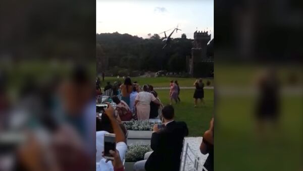 В Бразилии упал вертолет с невестой — видео - Sputnik Кыргызстан