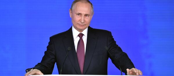 Архивное фото президента РФ Владимира Путина Архивное фото президента РФ Владимира Путина - Sputnik Кыргызстан