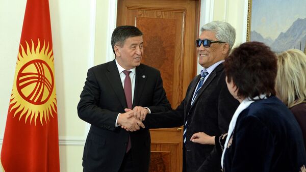 Президент КР Сооронбай Жээнбеков встретился с руководителем поискового движения Наша Победа – Биздин Жениш - Sputnik Кыргызстан