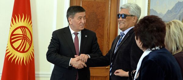Президент КР Сооронбай Жээнбеков встретился с руководителем поискового движения Наша Победа – Биздин Жениш - Sputnik Кыргызстан