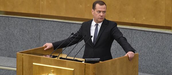 Исполняющий обязанности председателя правительства РФ Дмитрий Медведев во время пленарного заседания Государственной Думы РФ. - Sputnik Кыргызстан