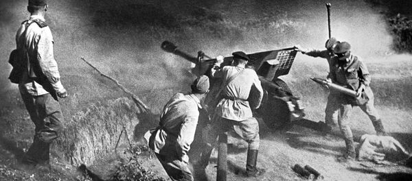 Улуу Ата Мекендик согуштун жоокерлери. Архив - Sputnik Кыргызстан