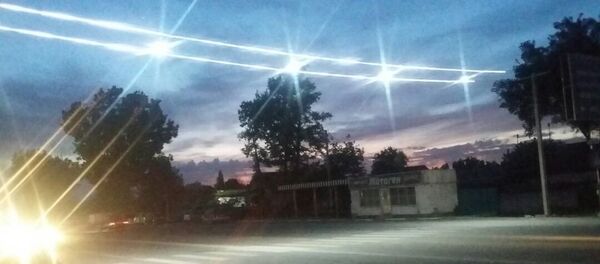 Установка специального пешеходного перехода с подсветкой - Sputnik Кыргызстан