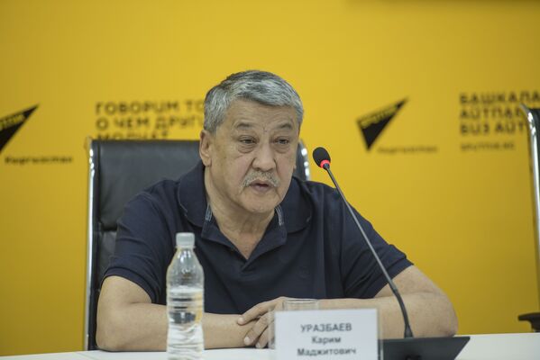 Руководитель рабочей группы по введению национальной валюты Карим Уразбаев - Sputnik Кыргызстан