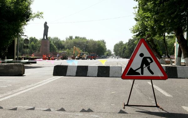 Площадь ремонтных работ составит около 9 тысяч квадратных метров. Работы ведутся в рамках инвестиционного проекта. - Sputnik Кыргызстан